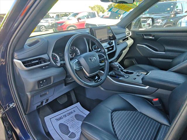 2024 Toyota Highlander LE
