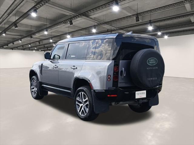 2023 Land Rover Defender 110 X-Dynamic SE