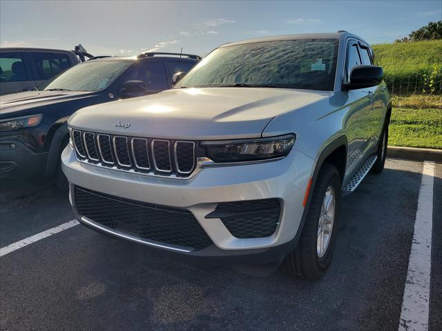 2024 Jeep Grand Cherokee Laredo 4x4