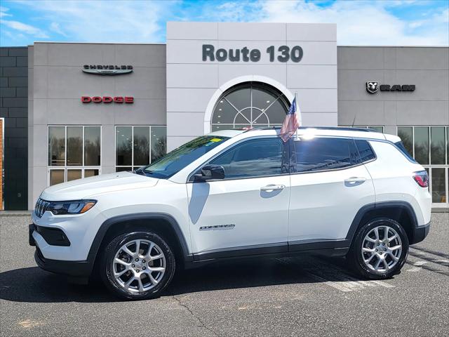 2022 Jeep Compass Latitude Lux 4x4