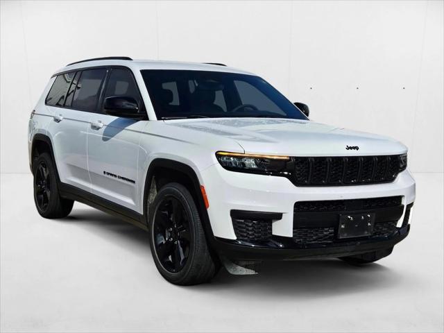 2023 Jeep Grand Cherokee L Altitude 4x2