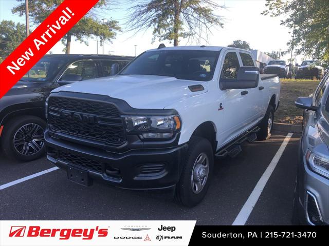 2024 RAM 3500 Tradesman Crew Cab 4x4 64 Box