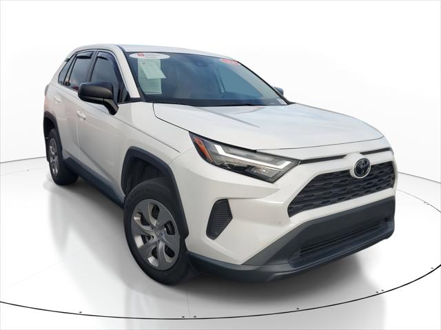 2023 Toyota RAV4 LE