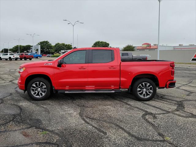 2022 Chevrolet Silverado 1500 4WD Crew Cab Short Bed RST