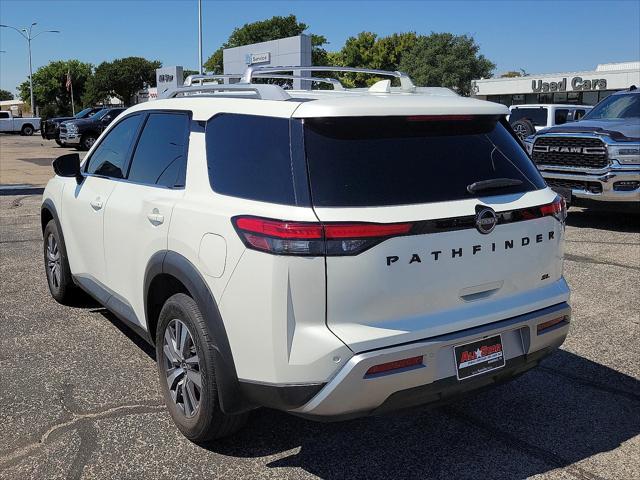 2023 Nissan Pathfinder SL FWD