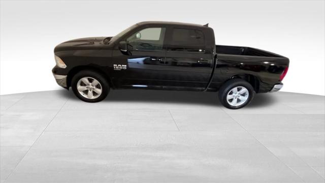 2022 RAM 1500 Classic SLT Crew Cab 4x4 57 Box
