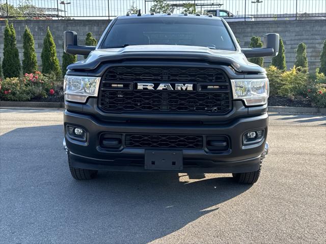 2022 RAM 3500 Chassis Tradesman/SLT/Laramie/Limited 2022 RAM 3500 Chassis Tradesman/SLT/Laramie/Limited