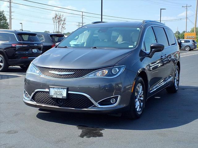 2017 Chrysler Pacifica Touring-L Plus