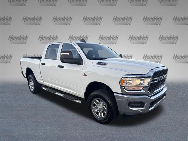 2024 RAM 2500 Tradesman Crew Cab 4x4 64 Box