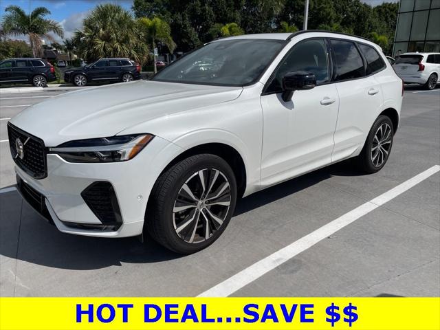 2023 Volvo XC60 B5 Plus Dark Theme