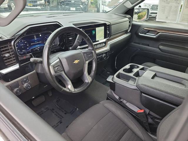 2023 Chevrolet Silverado 1500 2WD Crew Cab Short Bed LT