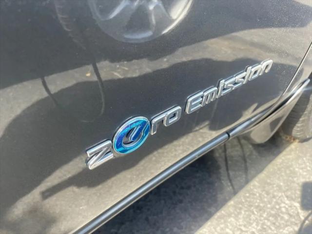 2015 Nissan LEAF SL