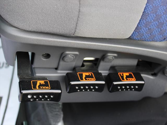 2025 Isuzu FTR Unknown