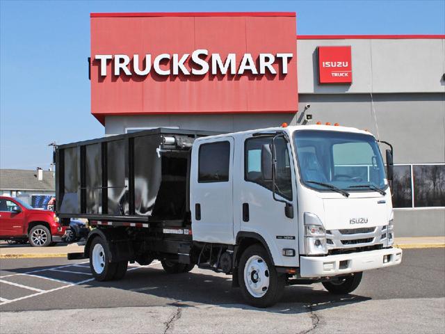 2025 Isuzu NRR Unknown