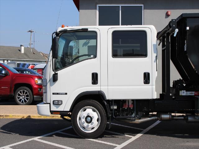 2025 Isuzu NRR Unknown
