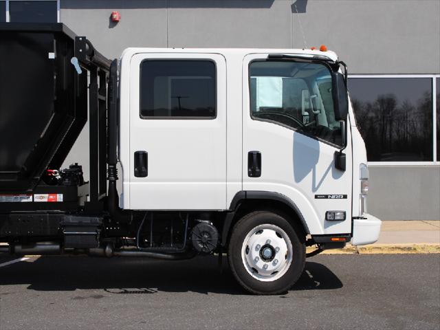 2025 Isuzu NRR Unknown