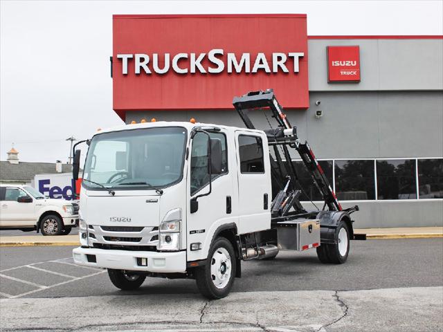 2025 Isuzu NRR Unknown
