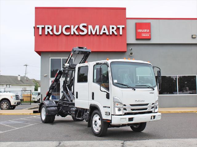 2025 Isuzu NRR Unknown