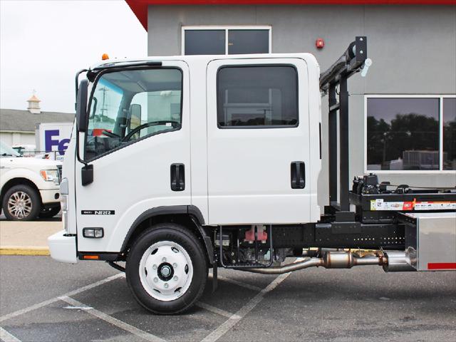 2025 Isuzu NRR Unknown