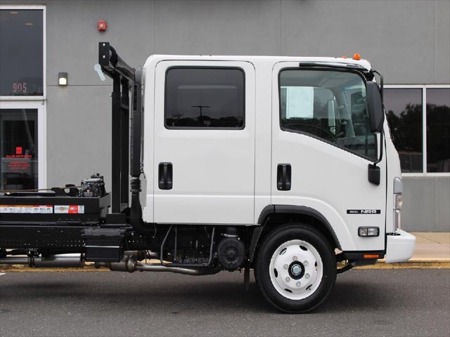 2025 Isuzu NRR Unknown