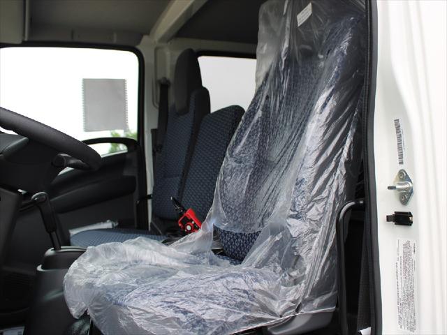 2025 Isuzu NRR Unknown