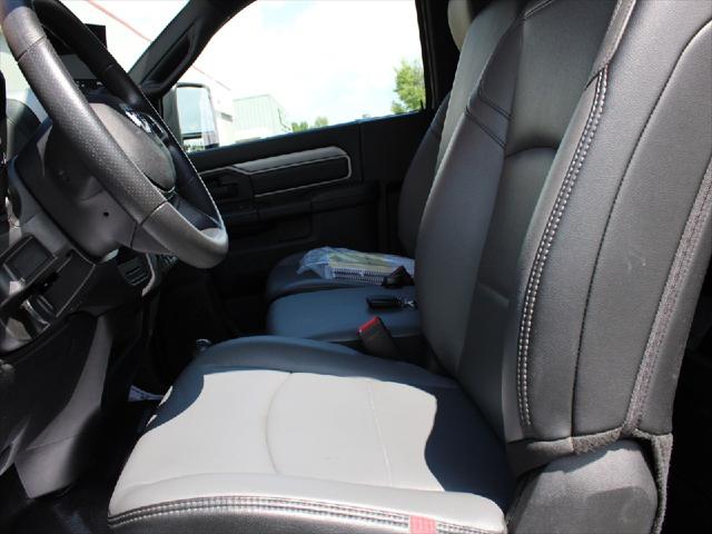 2024 Ram 5500 Tradesman/SLT