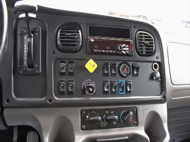 2018 Freightliner M2 Unknown