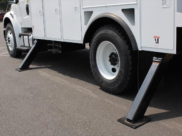 2015 Freightliner M2 Unknown