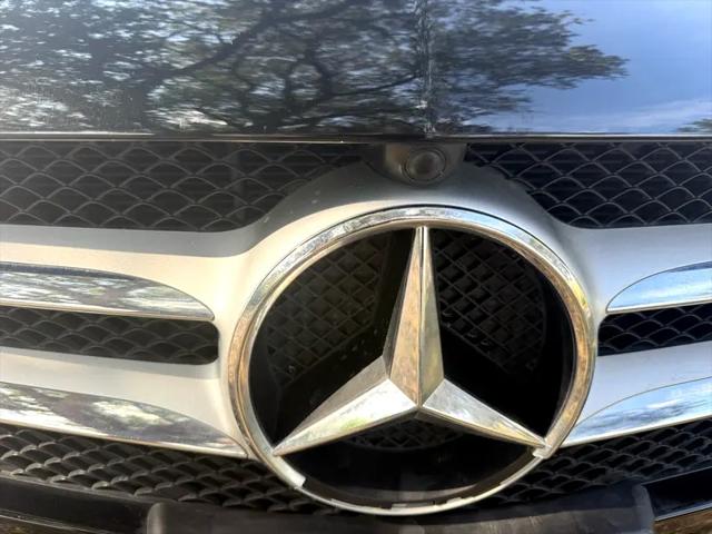 2018 Mercedes-Benz C-CLASS C 300 SE sedan