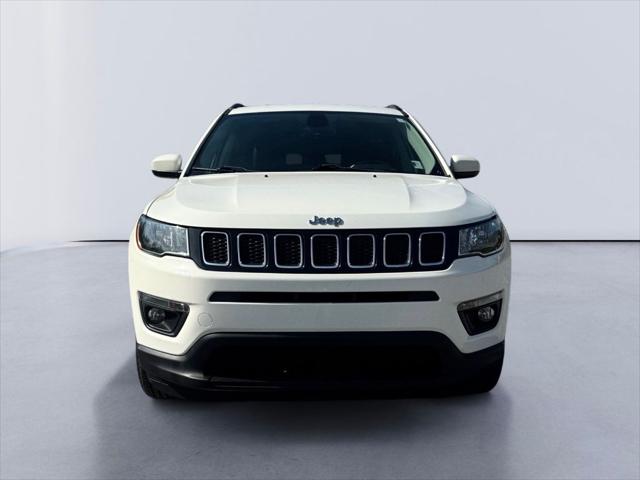 2018 Jeep Compass Latitude FWD 2018 Jeep Compass Latitude FWD