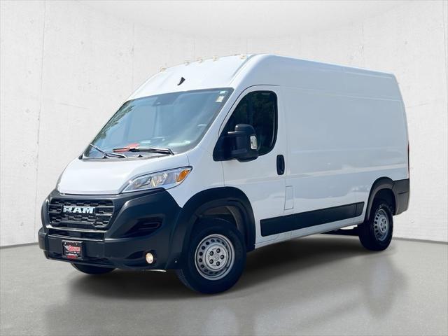 2025 RAM ProMaster 2500 Cargo Van Tradesman High Roof 136 WB w/Pass Seat 2025 RAM ProMaster 2500 Cargo Van Tradesman High Roof 136 WB w/Pass Seat