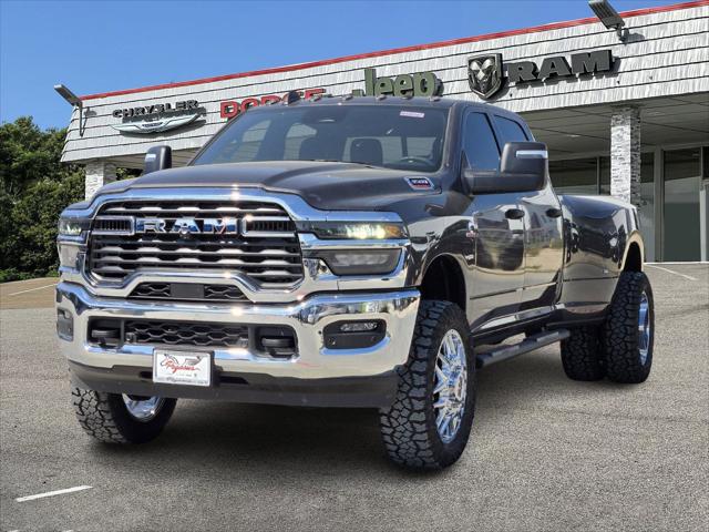 2025 RAM Ram 3500 RAM 3500 TRADESMAN CREW CAB 4X4 8 BOX