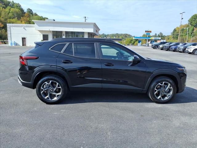 2024 Chevrolet Trax FWD LT
