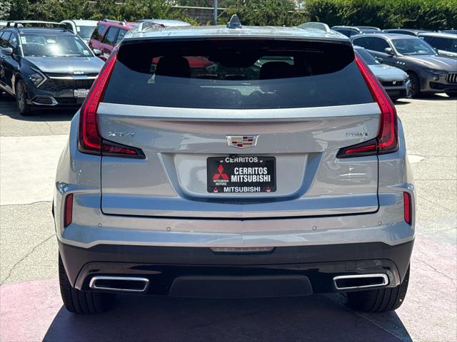 2024 Cadillac XT4 FWD Premium Luxury