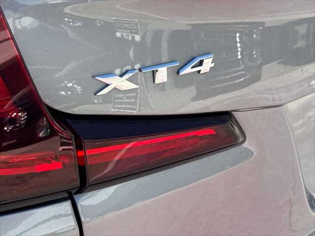 2024 Cadillac XT4 FWD Premium Luxury