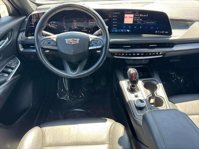 2024 Cadillac XT4 FWD Premium Luxury