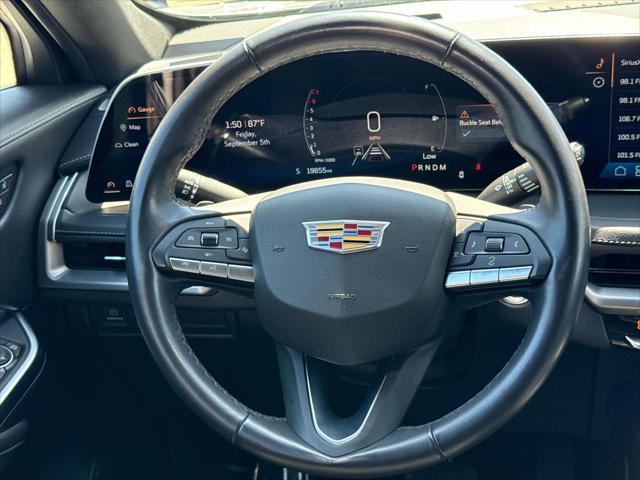 2024 Cadillac XT4 FWD Premium Luxury