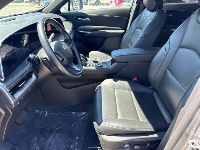 2024 Cadillac XT4 FWD Premium Luxury