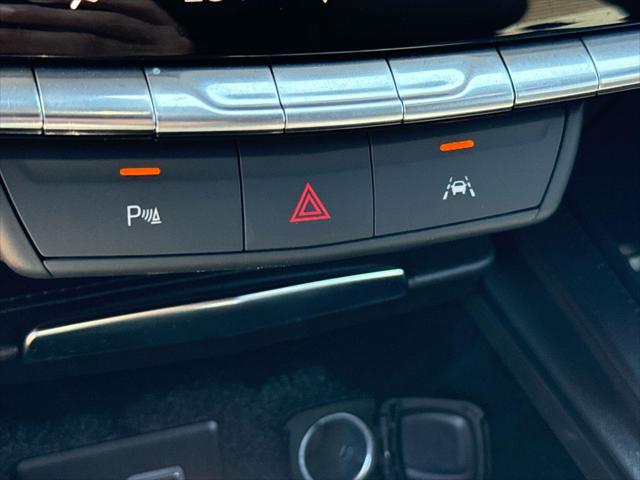 2024 Cadillac XT4 FWD Premium Luxury