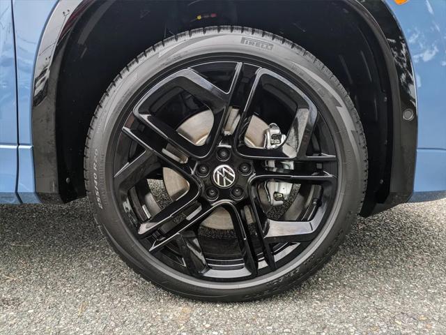 2025 Volkswagen Tiguan 2.0T SE R-Line Black