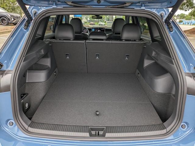 2025 Volkswagen Tiguan 2.0T SE R-Line Black