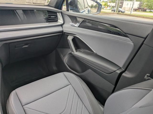 2025 Volkswagen Tiguan 2.0T SE R-Line Black