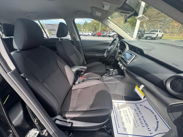 2025 Nissan Kicks S