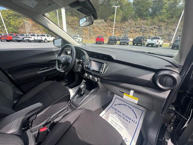 2025 Nissan Kicks S