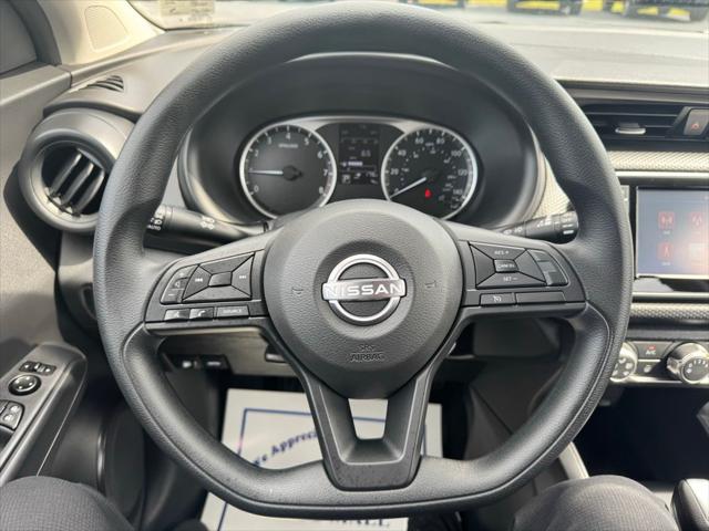 2025 Nissan Kicks S