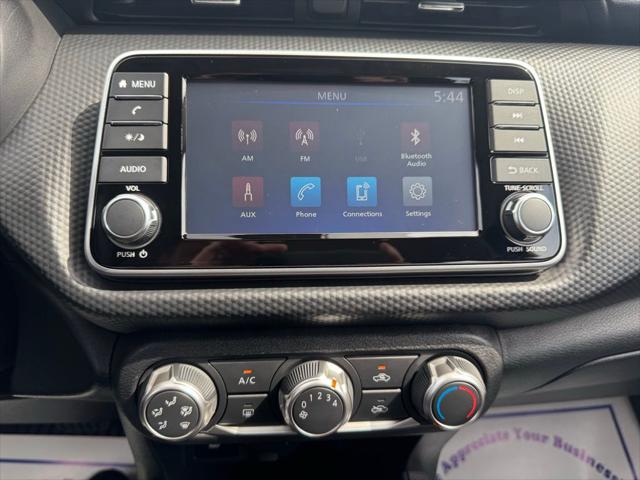 2025 Nissan Kicks S