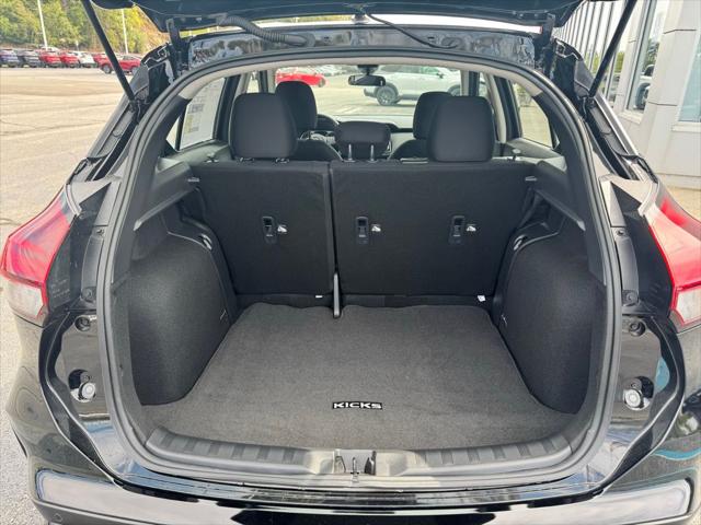2025 Nissan Kicks S