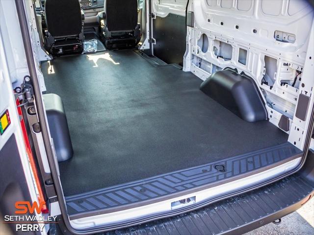 2025 Ford Transit Cargo Van Base