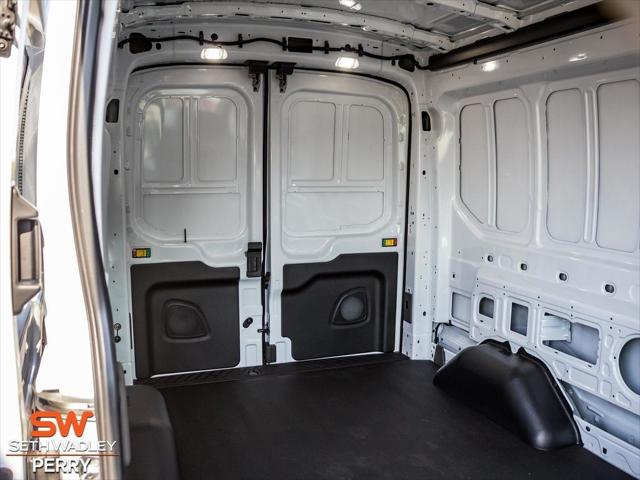 2025 Ford Transit Cargo Van Base