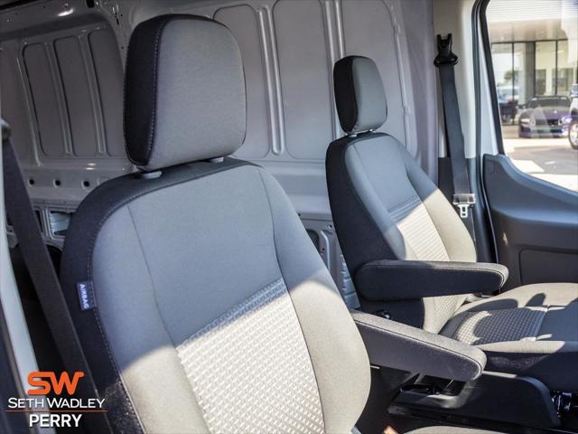 2025 Ford Transit Cargo Van Base